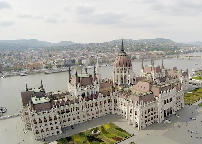 Little Americas Hillside Budapest